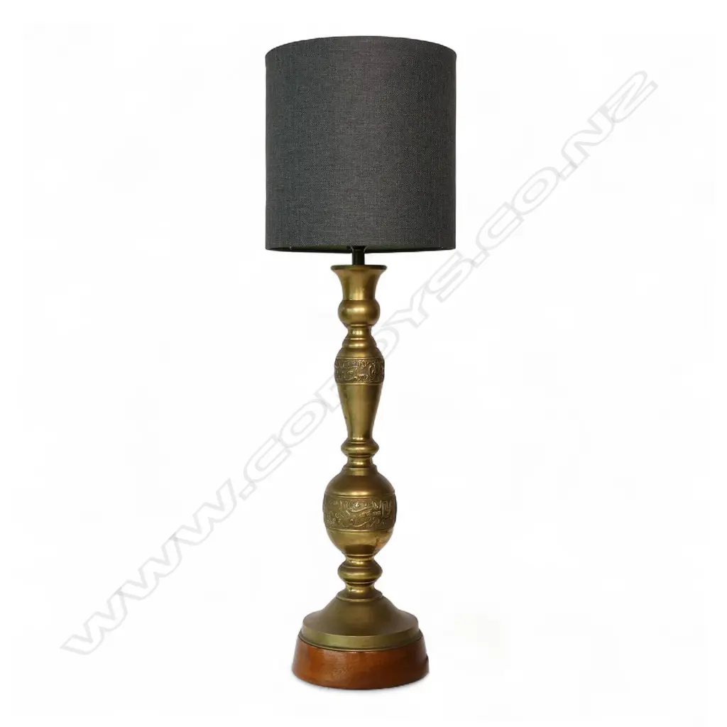A c.1960s metal table lamp and shade, Image 1++